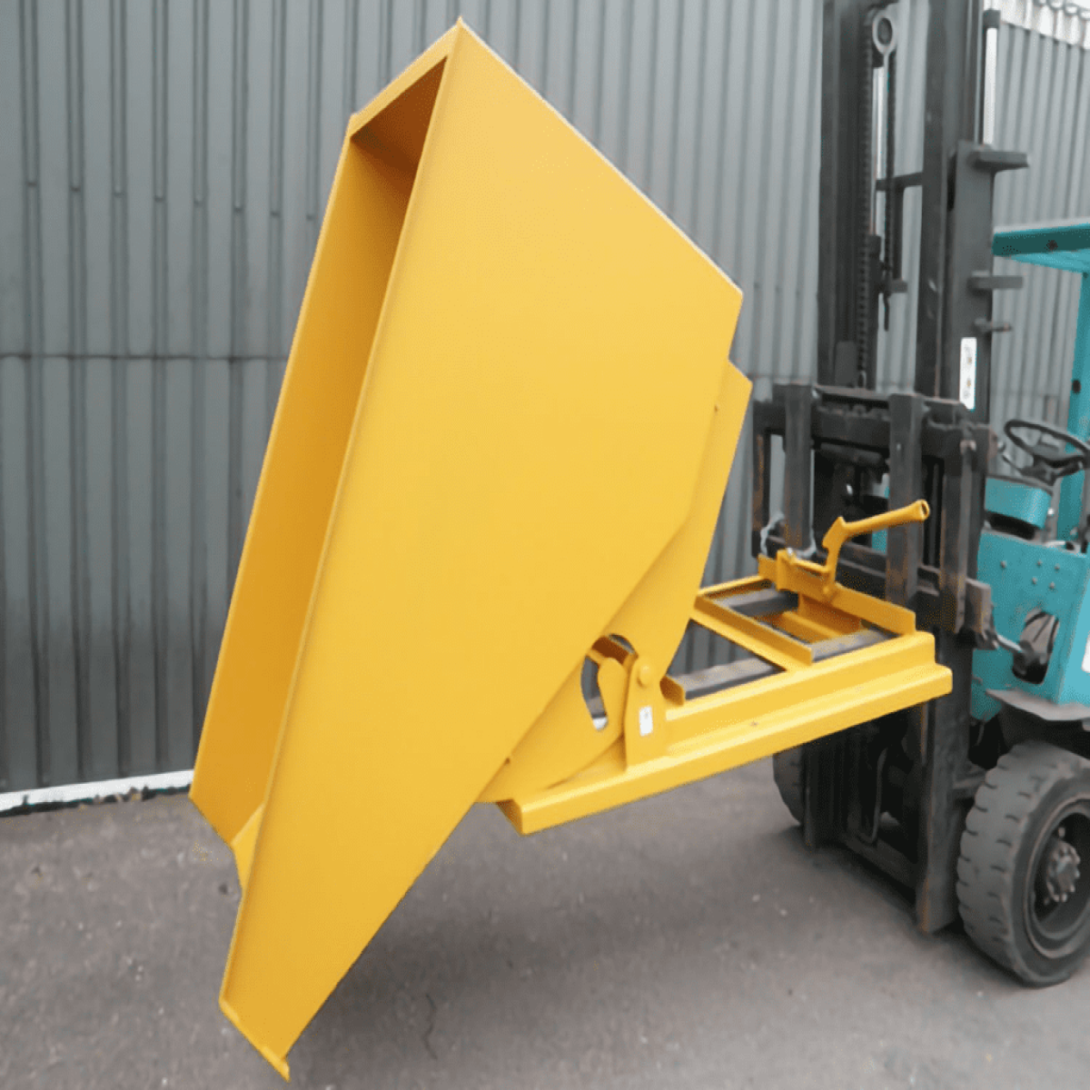 LoadMaster Forklift  Tipping Skip HDI