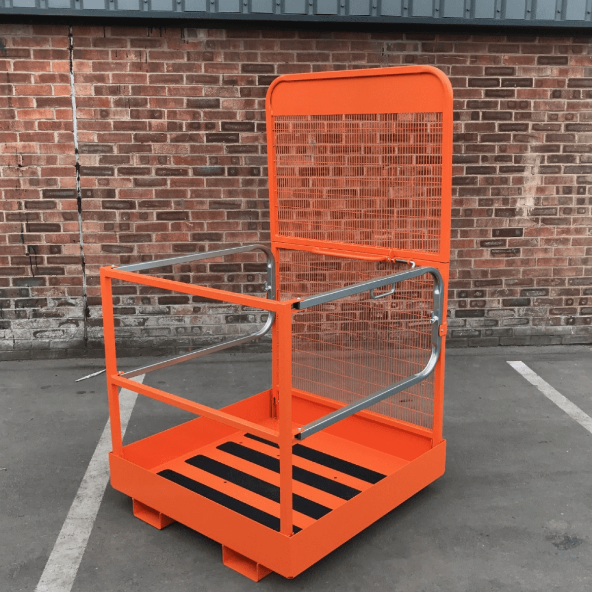 Folding Access Platform: UAP-F