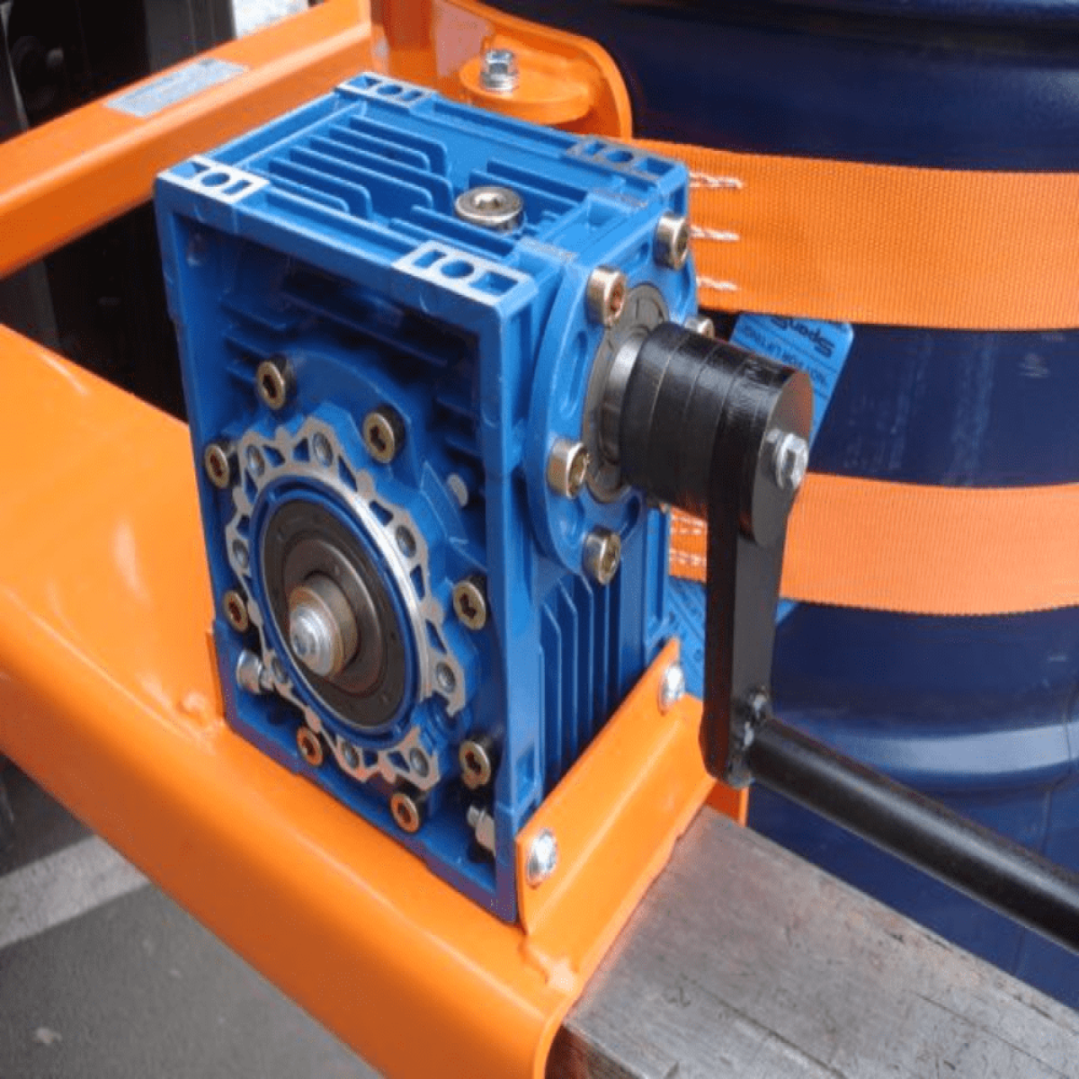 Forklift Drum Turner Attachment. Type DTL-1.0