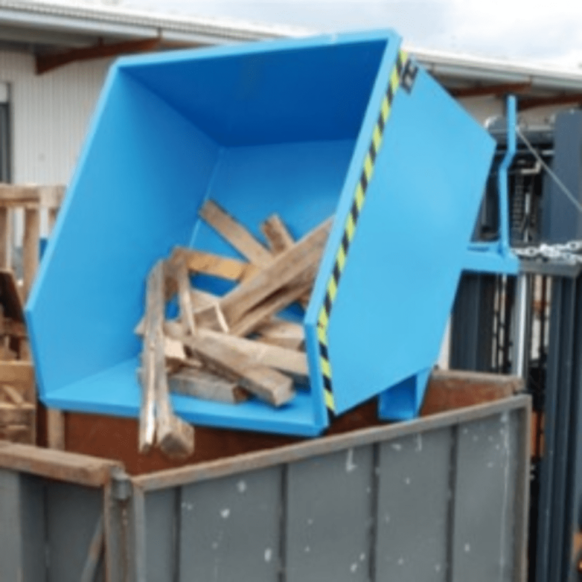 Low Level Tipping Skip. Type GU
