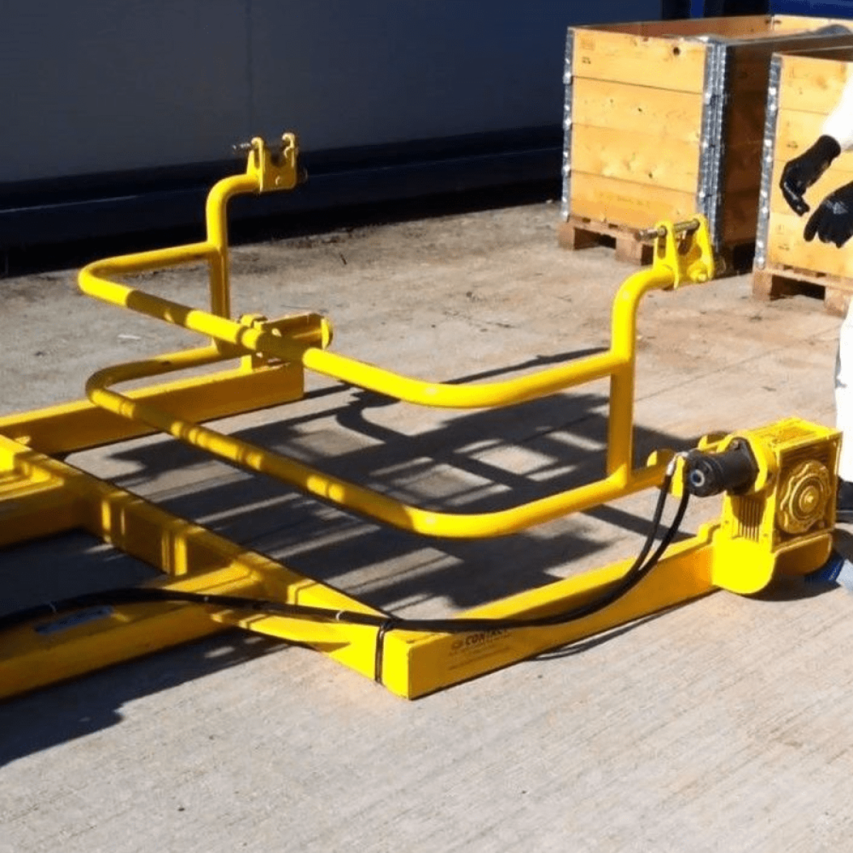 LARGE WHEELIE BIN ROTATOR.  TYPE  FM-WBH-DTR
