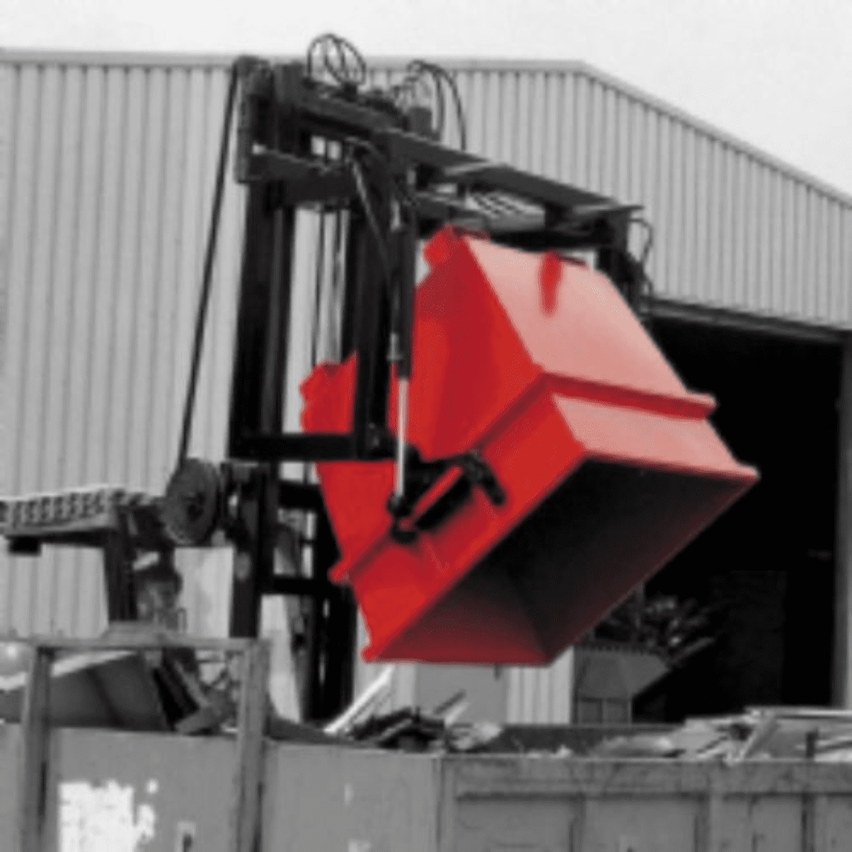 Universal Containers